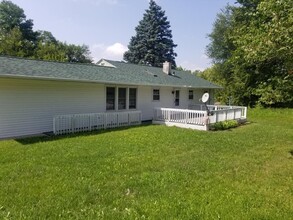 203 Center Pl in Peru, IL - Building Photo - Building Photo