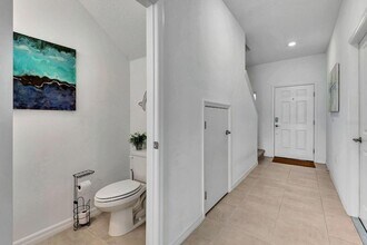5715 Archipelago St in Nokomis, FL - Building Photo - Building Photo