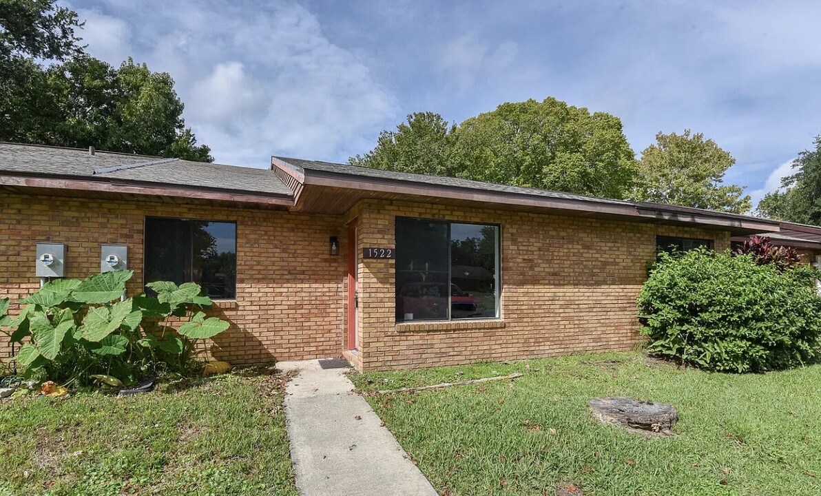 1522 Franklin Cir in Holly Hill, FL - Building Photo