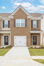 252 Hazel Ln in Lebanon, TN - Foto de edificio - Building Photo