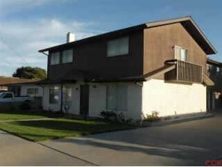 450 Manhattan Ave in Grover Beach, CA - Foto de edificio