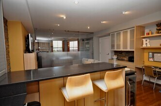 396 Beacon St, Unit 7 in Boston, MA - Building Photo - Building Photo