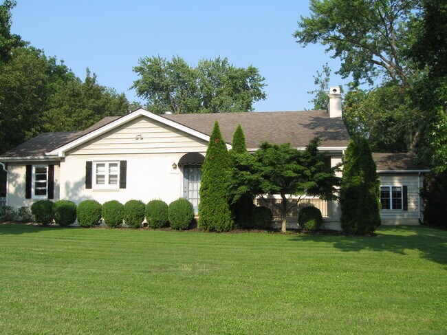 9254 Sappington Rd in St. Louis, MO - Building Photo - Building Photo