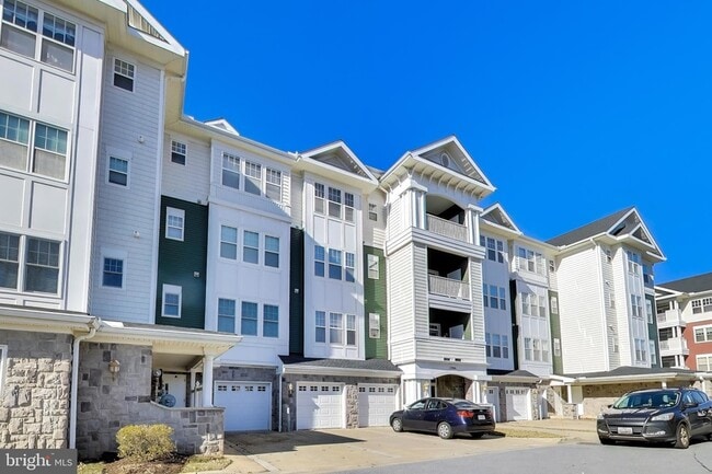 13901 Belle Chasse Blvd in Laurel, MD - Building Photo - Building Photo