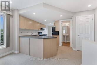 457 Chapman Mills Dr in Ottawa, ON - Building Photo - Building Photo