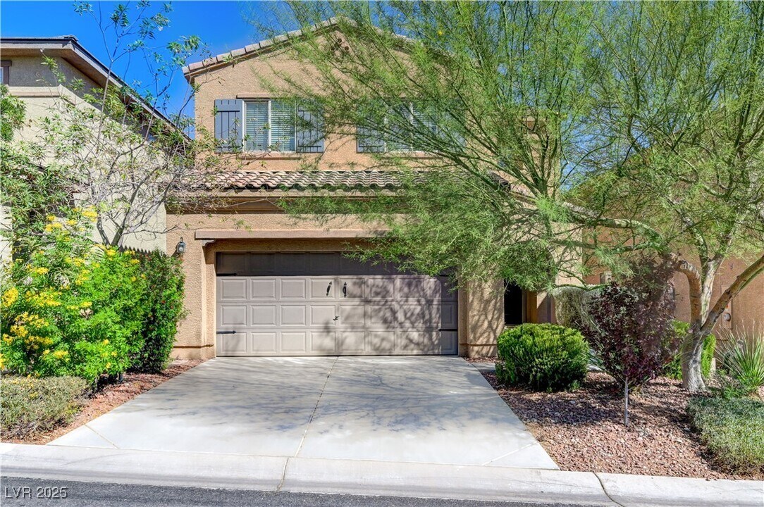 10638 Mt Blackburn Ave in Las Vegas, NV - Building Photo