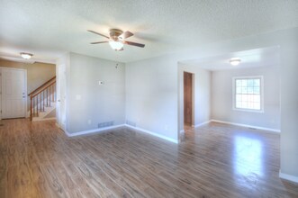 6423 Dillon Cir in Colorado Springs, CO - Building Photo - Building Photo