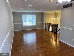 4502 Cub Run Rd in Chantilly, VA - Building Photo - Building Photo