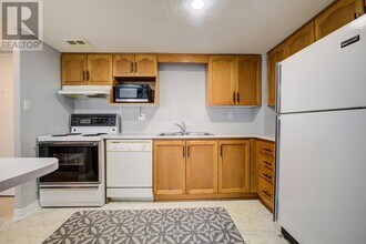 260 Sheldon Ave N in Kitchener, ON - Building Photo - Building Photo