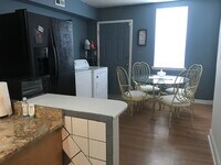 852 Carroll St photo'