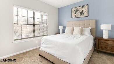 9835 Fredericksburg Rd, Unit 1223 in San Antonio, TX - Building Photo - Building Photo