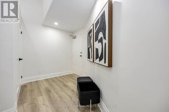 296 Mill Rd in Toronto, ON - Building Photo - Building Photo