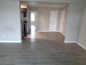 9729 Ridgeland Ave in Oak Lawn, IL - Building Photo - Building Photo