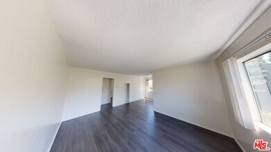 5236 Kester Ave in Los Angeles, CA - Building Photo - Building Photo