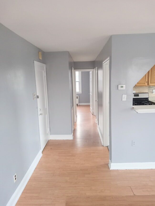 1051 Rosalie St in Philadelphia, PA - Building Photo - Building Photo