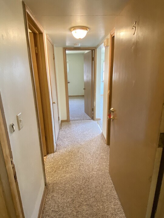 5715 W Lincoln Ave in West Allis, WI - Building Photo