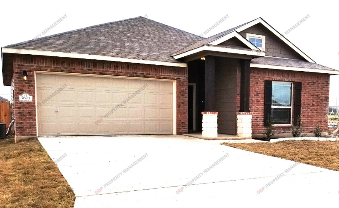 7601 Park Meadow Dr in Temple, TX - Building Photo