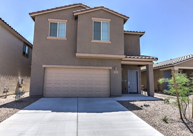 property at 903 W Calle Cubeta