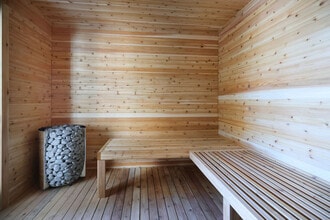 Station 250 in Mundelein, IL - Foto de edificio - Building Photo