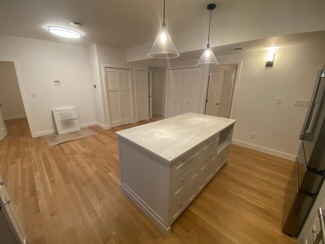 1591 Haywood Av in West Vancouver, BC - Building Photo - Building Photo