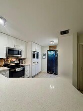 7650 Lago Del Mar Dr in Boca Raton, FL - Foto de edificio - Building Photo