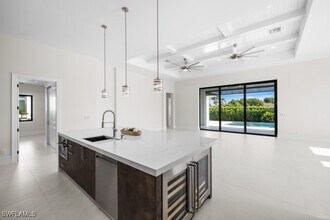 1045 Morningside Dr in Naples, FL - Building Photo - Building Photo