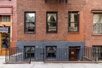 751 Washington St in New York, NY - Building Photo - Building Photo