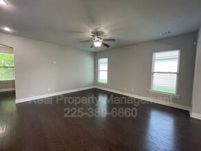 7948 Antebellum Ave in Baton Rouge, LA - Building Photo - Building Photo