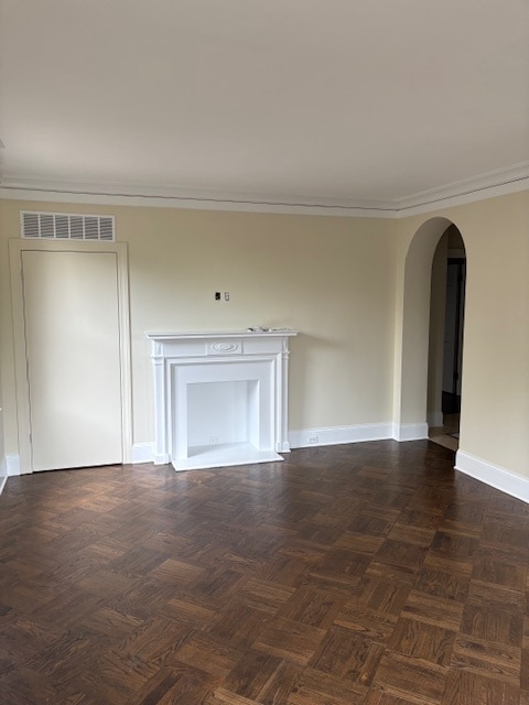 2000 N Lincoln Park W, Unit 302 in Chicago, IL - Foto de edificio - Building Photo