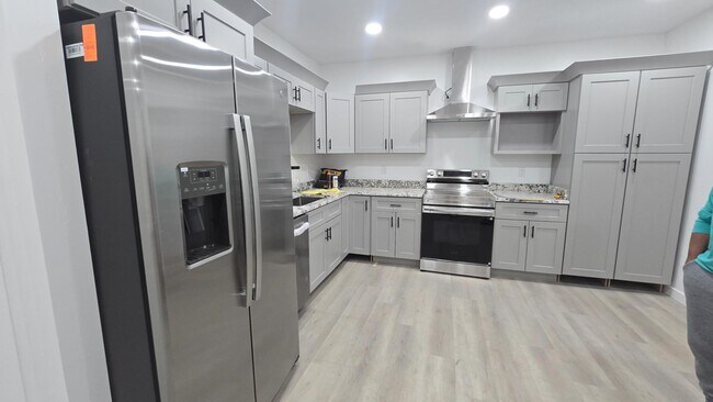 11941 Mount Moran Wy in Herriman, UT - Building Photo - Building Photo