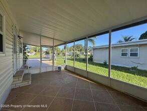 22 Hamilton Ave in Palm Harbor, FL - Building Photo - Building Photo
