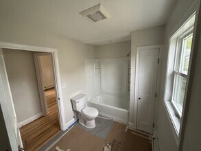31 Lafayette St, Unit 1st floor 31 in New Bedford, MA - Building Photo - Building Photo