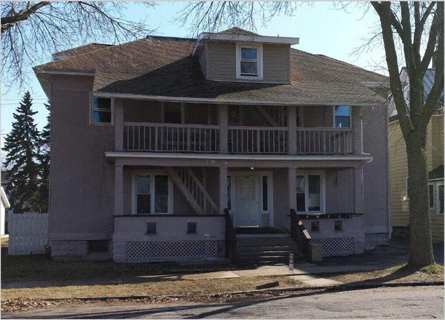 617 Jefferson St in Wausau, WI - Foto de edificio - Primary Photo