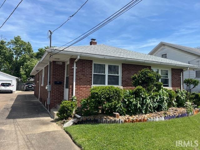 property at 118 S Weinbach Ave