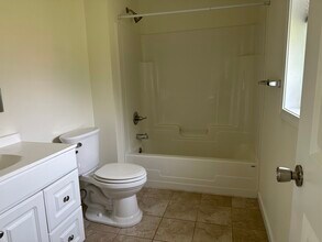 175 Kendall Ave in Ithaca, NY - Building Photo - Building Photo