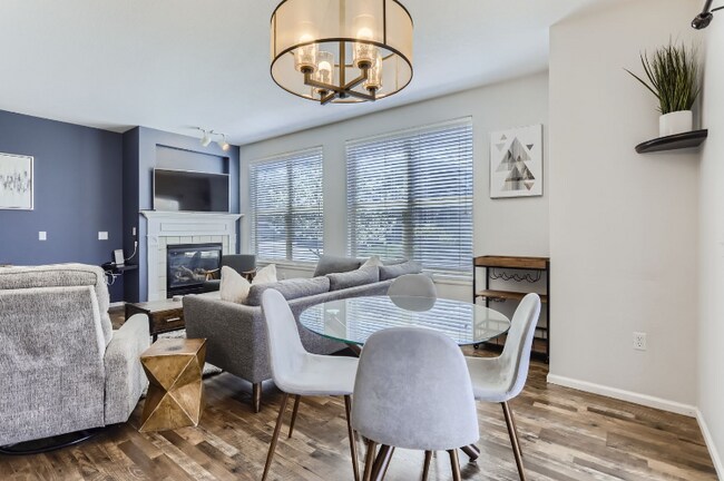 1674 Ames Ct in Lakewood, CO - Foto de edificio - Building Photo