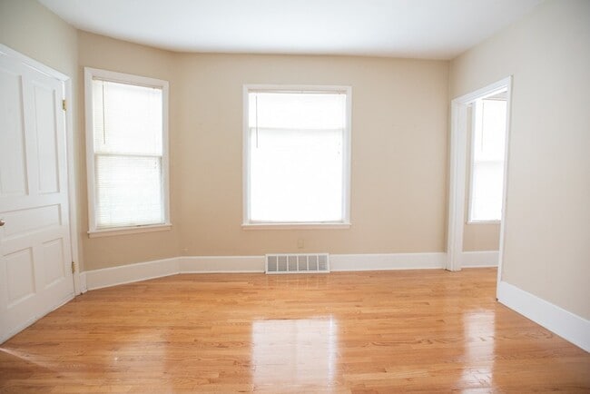 property at 2429 N Farwell Ave