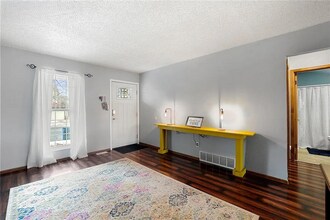 2560 Clarendon Dr in Colorado Springs, CO - Building Photo - Building Photo