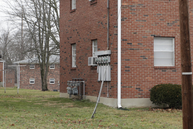 10408 Torrington Rd in Louisville, KY - Building Photo - Building Photo