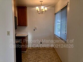 524 6th St in Petaluma, CA - Building Photo - Building Photo