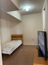 17223 Prairie Ave in Torrance, CA - Building Photo - Building Photo