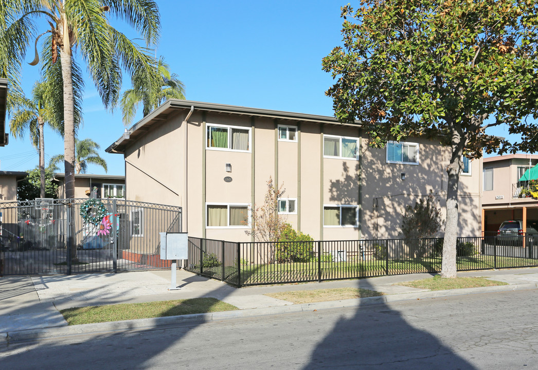 12601 Morningside Ave in Garden Grove, CA - Building Photo