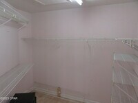 4050 Linwood Dr photo'