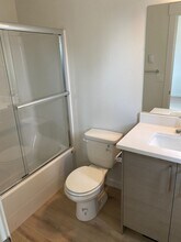 198 SW Maricopa Dr in Bend, OR - Building Photo - Building Photo