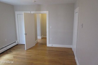 222 Banks St-Unit -# 6 in Cambridge, MA - Building Photo - Building Photo