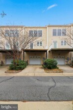 25013 Riding Center Dr in South Riding, VA - Building Photo - Building Photo