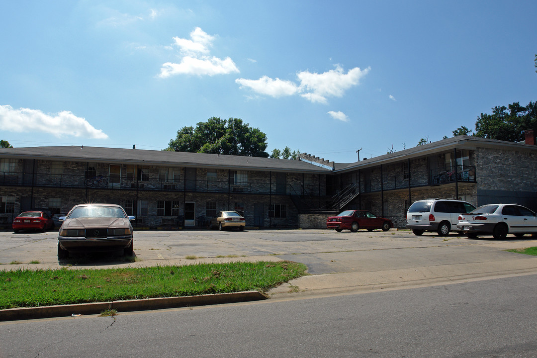 16th Street Apartments in Fort Smith, AR - Foto de edificio