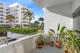 11 Island Ave, Unit 310 in Miami Beach, FL - Foto de edificio - Building Photo