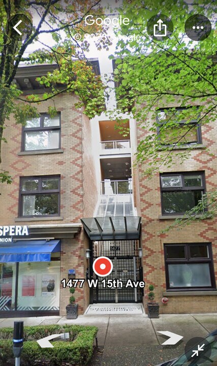 1477 15th Av W in Vancouver, BC - Building Photo
