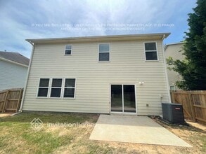 104 Parkmont Ct in Dallas, GA - Foto de edificio - Building Photo